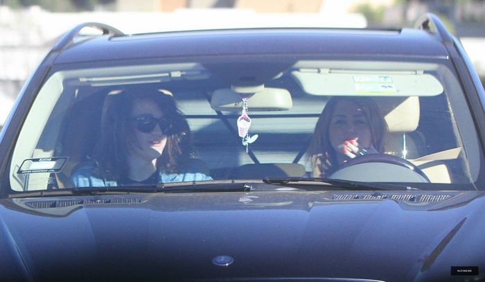 14 - Out and about in Los Angeles - February 2