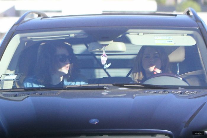 16 - Out and about in Los Angeles - February 2