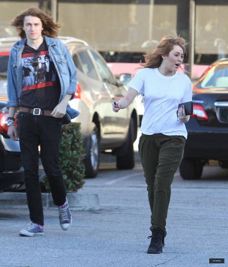 17 - Out and about in Los Angeles - February 2