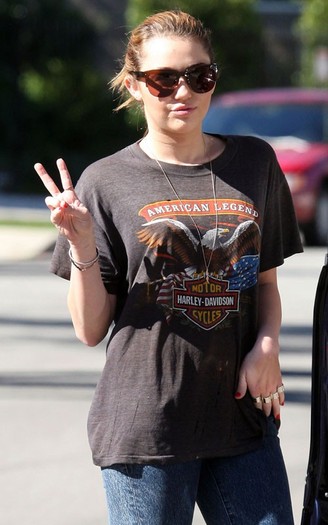 5 - Out and about in Los Angeles - February 3