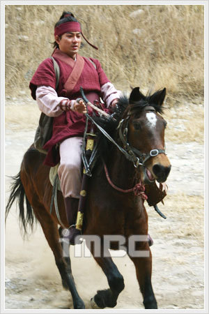 photo32111no422 - Printul Jumong