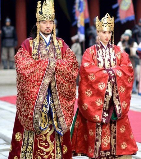 32482_401559559182_599634182_4050956_4400691_n