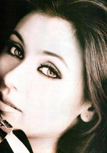 Rani_Mukherjee_1255791952_0