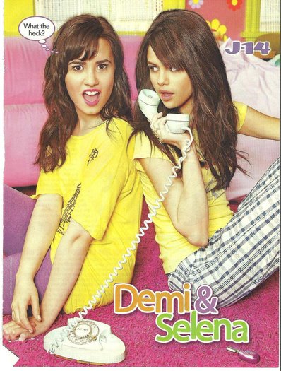 What_The_Heck__Demi_and_Selly_by_Agufanatic98 - Selena si Demi