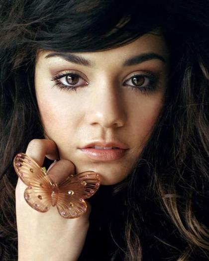 Vanessa_Hudgens_1254191211_3 - Vanessa Hudgens
