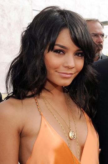 Vanessa_Hudgens_1257538552_1 - Vanessa Hudgens