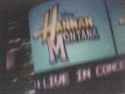 19896589_QMZQITEIU - HannaMontana