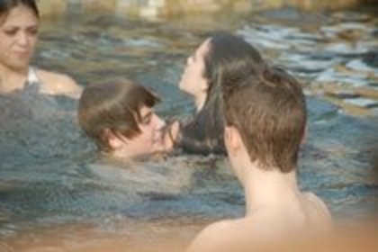 12701766_HWDLNYXZZ - Justin Bieber