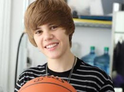 imagesCA08KZ9Y - Justin Drew Bieber