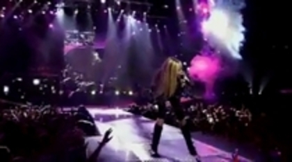 29395600_KJCZOQLTB - hannah montana cand se pregateste de concert