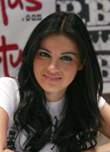 Maite-Perroni-4