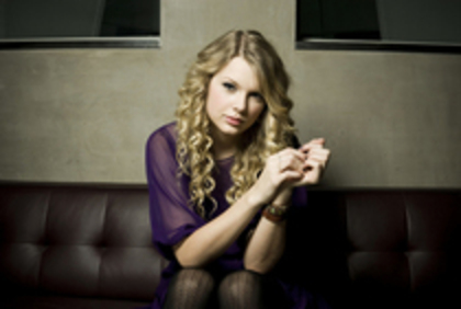 11189444_IITCHGJHF - taylor swift