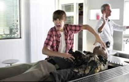 imagesCA5HXUCP - Justin Bieber in CSI