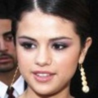 30500096_AAOOBCIGS - selena gomez 2