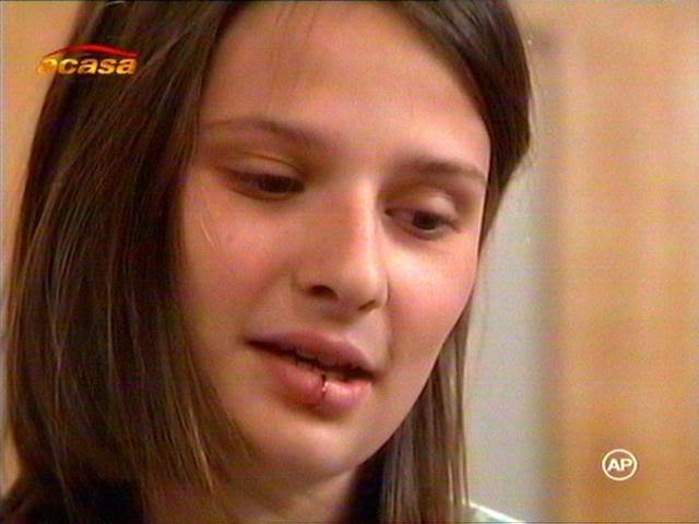 Image0427-2149TV153 - adina galupa
