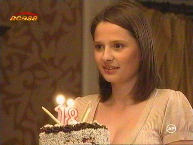 Image0427-2151TV157 - adina galupa