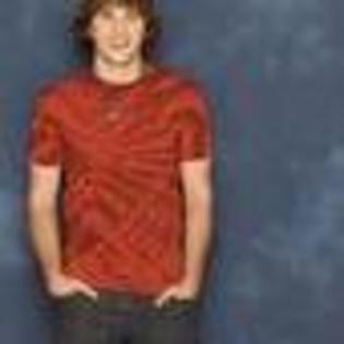 zeke-and-luther-812304l-thumbnail_gallery - Zeke si Luther