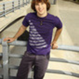 zeke-and-luther-868192l-thumbnail_gallery