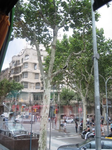 BARCELONA-Arhitectura Gaudi - SPANIA