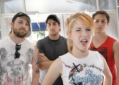 paramore-4ever-yeah--large-msg-123749037784