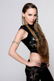 Belinda---Carpe-Diem-a-debutat-pe-I-loc-in-iTunes-Latino[1]