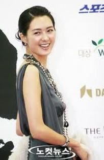 2 - Lee Yo Won