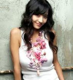 11 - Lee Yo Won