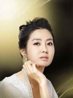 52 - Lee Yo Won