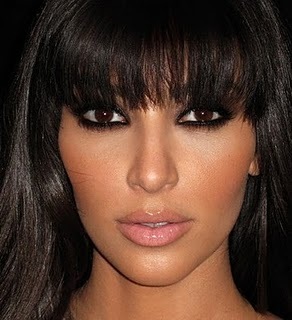 Kim Kardashian make up - machiaj Kim Kardashian - POZE MAKE-UP-URI