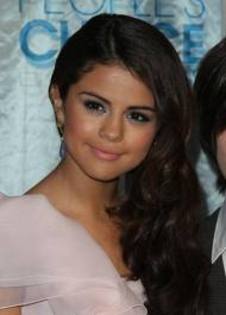 13 - selena gomez noi