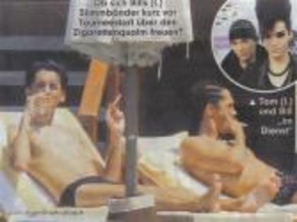 bill-tom-kaulitz-shirtless%20(3)3 - Bill si Tom in vacanta 2010