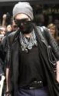 bill-kaulitz-mask%20(3) - Tokio Hotel in Paris
