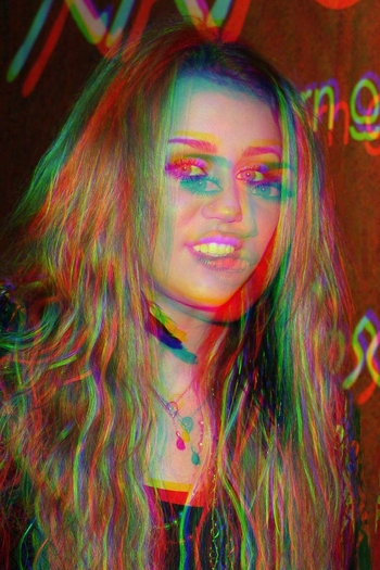 Miley Cyrus 3D - Poze 3D Cu Miley Cyrus