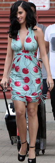 thumb_size1[1] (3) - katy perry