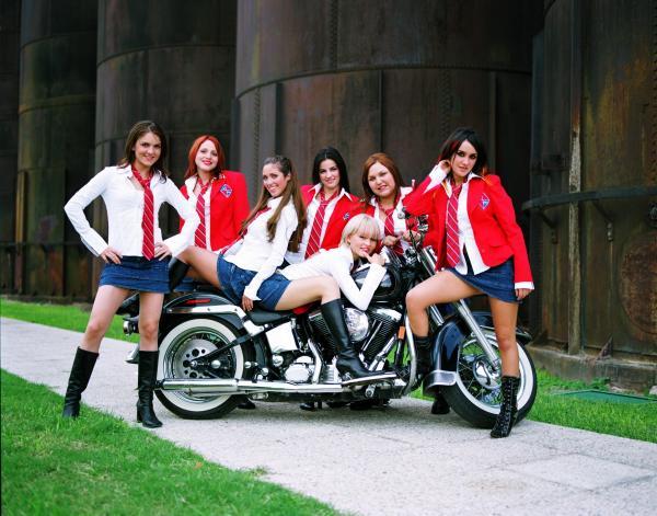 Rebelde_1221217439_2004 - X Poze Rebelde X