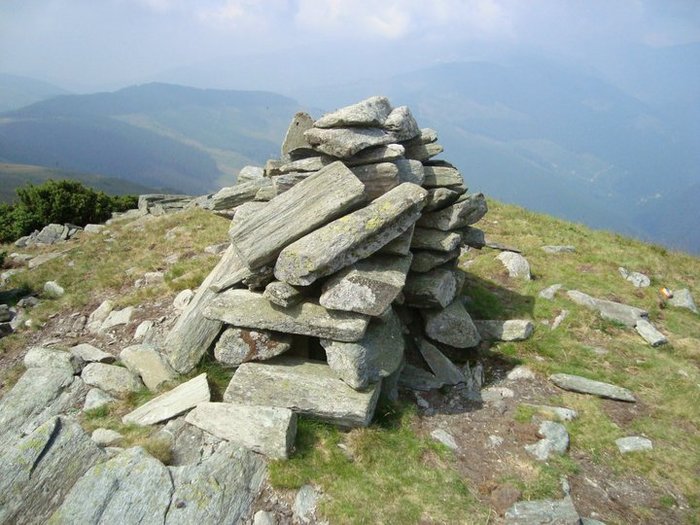 38062_1230738427779_1808681640_457507_4246860_n - peisaje valea jiului