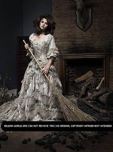 Cinderella-selena-gomez-19044821-400-539 - SELENA GOMEZ