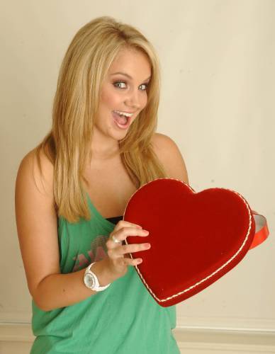 tiffany-thornton-789319l