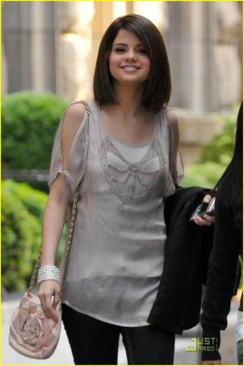 Selena-Gomez-308069,268675