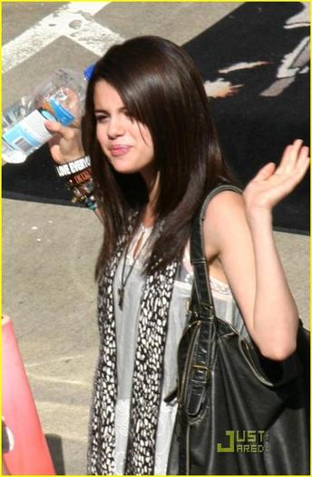 Selena-Gomez-308069,268740