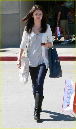 Selena-Gomez-308069,270466 - poze Selena Gomez