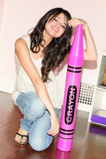 Selena-Gomez-308069,270510 - poze Selena Gomez