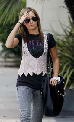 i8jio - ASHLEY TISDALE