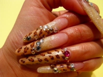 longnail - Unghii pictate-false si adevarate