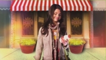 normal_selenafan0019 - Borden Milk Commercial