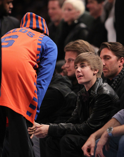 Justin+Bieber+Dallas+Mavericks+v+New+York+bFUvuwV35zDl