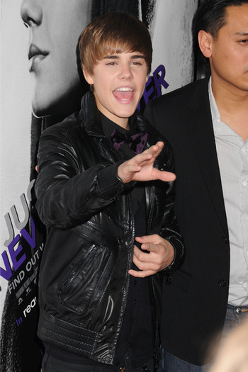 Justin+Bieber+Premiere+Justin+Bieber+Never+j8m7zXk-NxBl