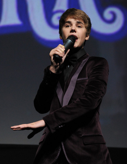 Justin+Bieber+Premiere+Paramount+Pictures+kkHNE71nVU4l