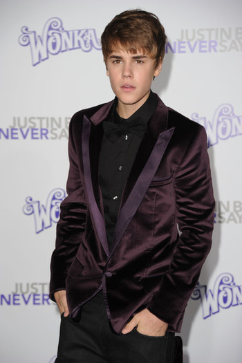 Justin+Bieber+Premiere+Paramount+Pictures+RHHiOp0gdual