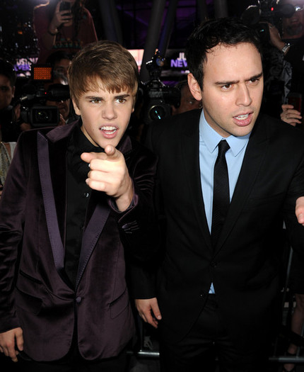 Justin+Bieber+Premiere+Paramount+Pictures+4rMp1ZQJO7Hl - for SooperStariJuSsTH